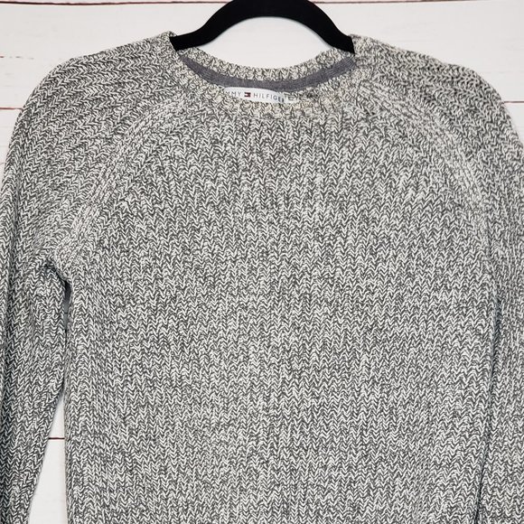 Tommy Hilfiger Jeans Gray Crew Neck Ribbed Sweater - Picture 5 of 9